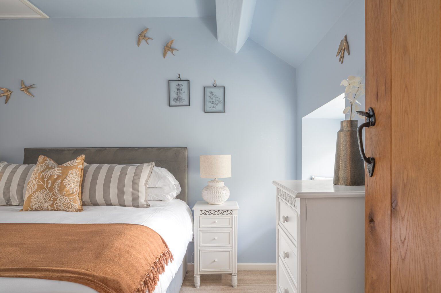 WOODSIDE-blue-bedroom-5-1